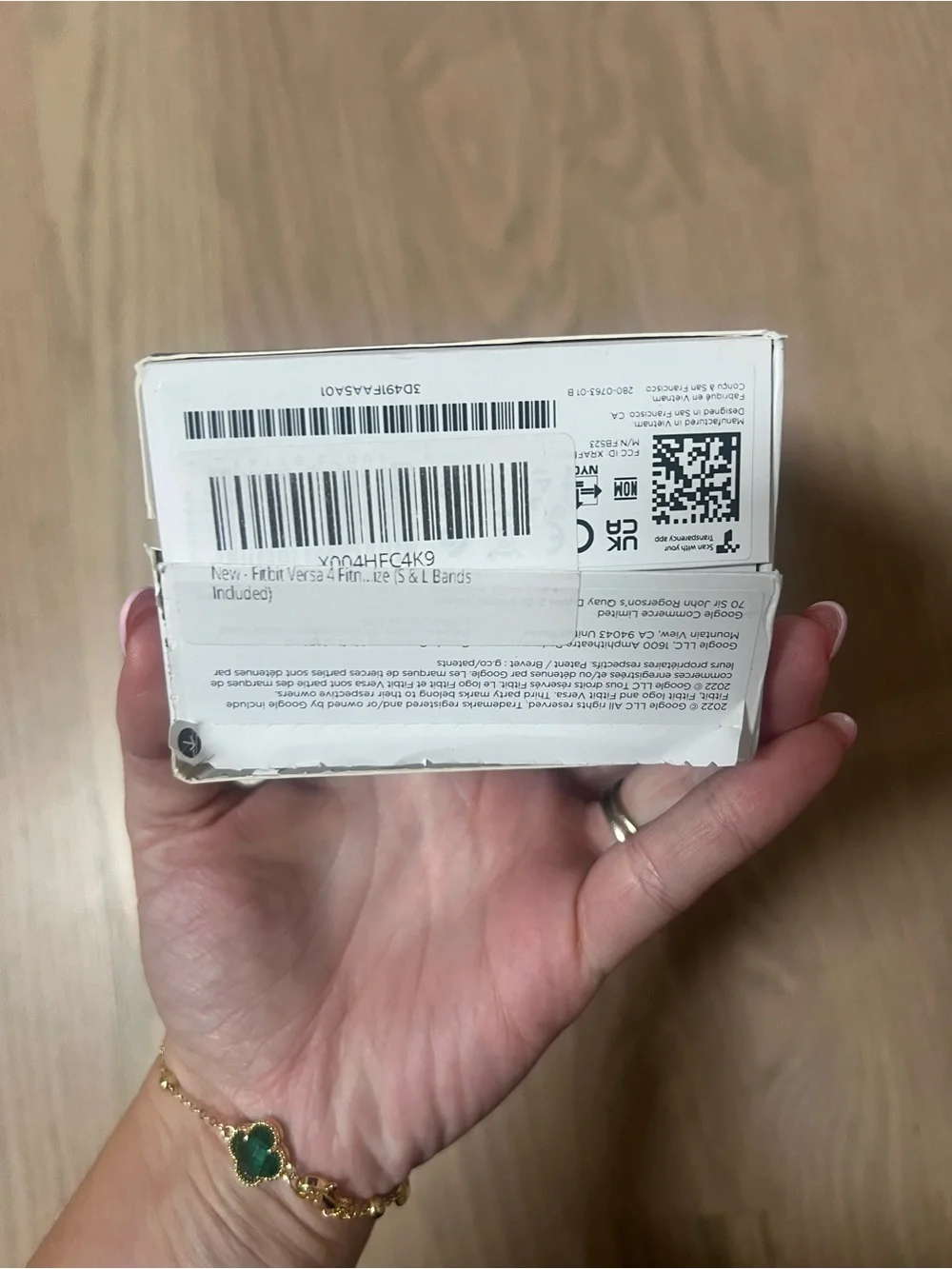 NEW Fitbit Versa 4 Fitness Smartwatch with Daily Readiness Waterfall Blue